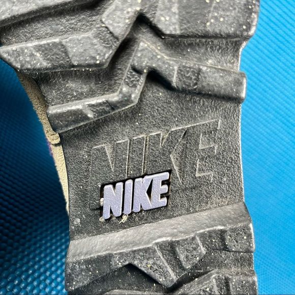 Nike Caldera vintage Hiking Boots - Women 7.5 - Picture 6 of 9